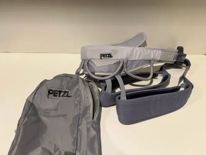 Cadeirinha escalada Petzl P feminina 