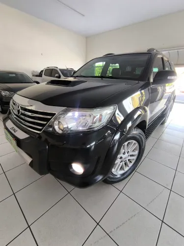 Toyota Hilux SW4 SRV D4-d 4X4 3.0 TDI Dies. AUT 2013