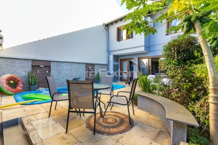 Casa à venda Rua Eurico Lara, Medianeira - Porto Alegre