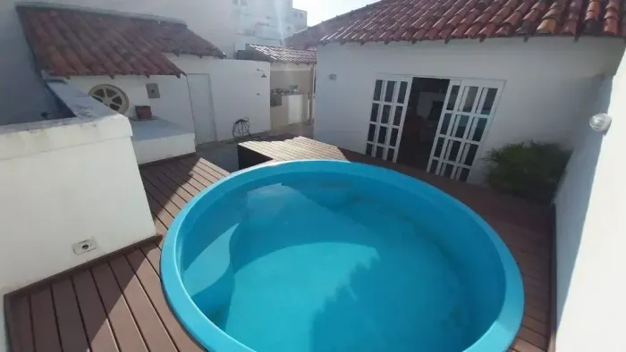 Cobertura duplex à venda em Icaraí, Niterói  3 quartos (1 suíte), 236m², 3 vagas, piscina 