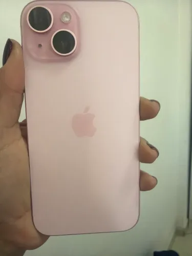 Vende se Iphone 15 Rosa