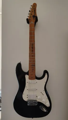 Guitarra Washburn Lyon