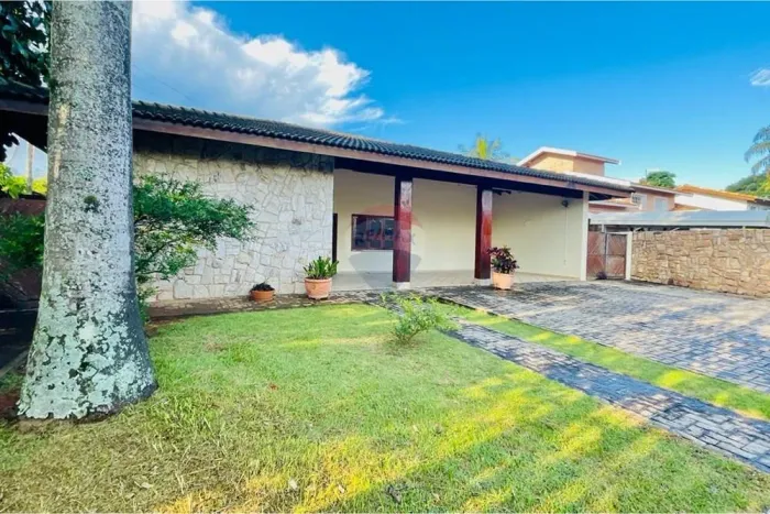 Casa de Condomínio Exclusiva em Holambra