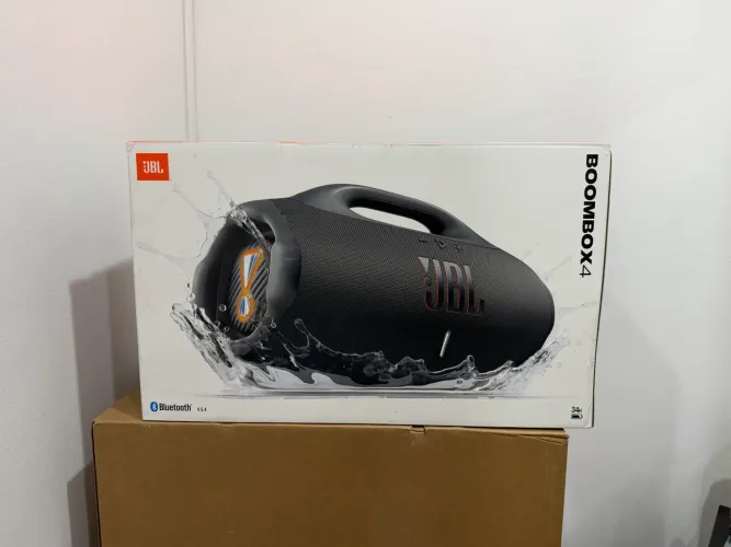 Vendo Jbl Bombox 4 Aberta pra ver - sem uso