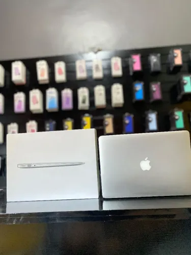 Macbook Air i5 8gb/128Gb