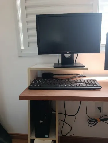 Vendo PC Seminovo Dell<br>Dell OptiPlex 3050<br>Core i3 500 Gb 4 Gb<br>Valor 1499,00