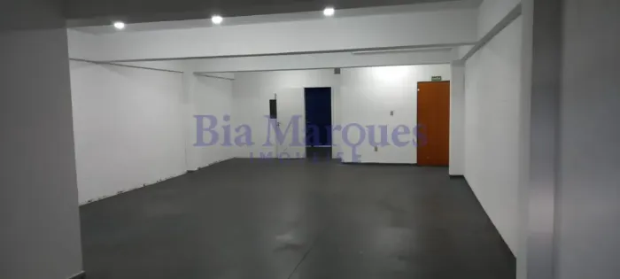 GALPÃO COMERCIAL COM 140M², PARA ALUGAR NO BAIRRO JARDIM NOVO MUNDO