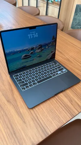 MacBook Air M4 - 16/256gb 13