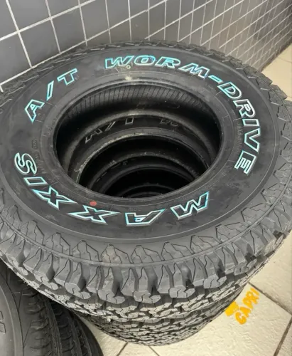 1 Pneu Maxxis 30 9.50 R 15
