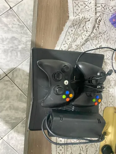XBOX 360 RGH E LTU troco em iPhone e vendo também