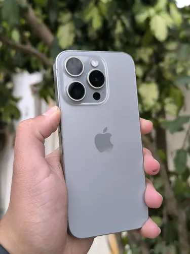 iPhone 15 pro 128gb titânio