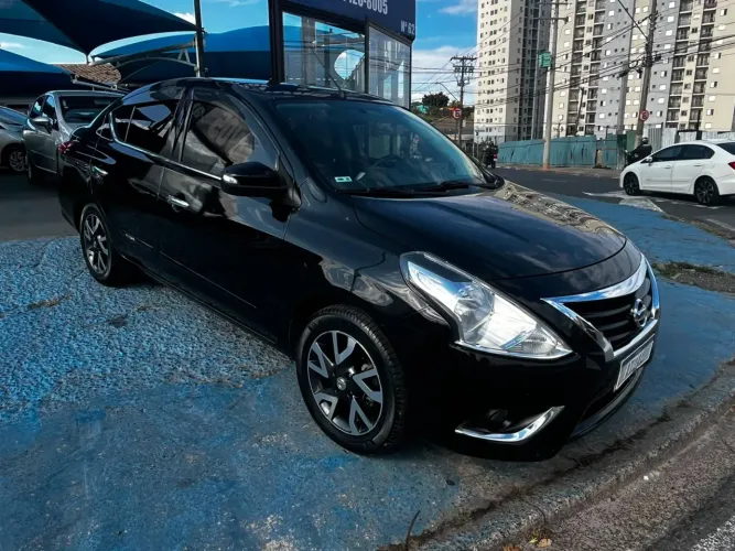 Nissan Versa Unique 1.6 16V Flexstart 4P Aut. 2017