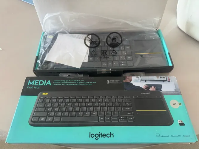 Teclado sem fio LOGITECH media K400 plus