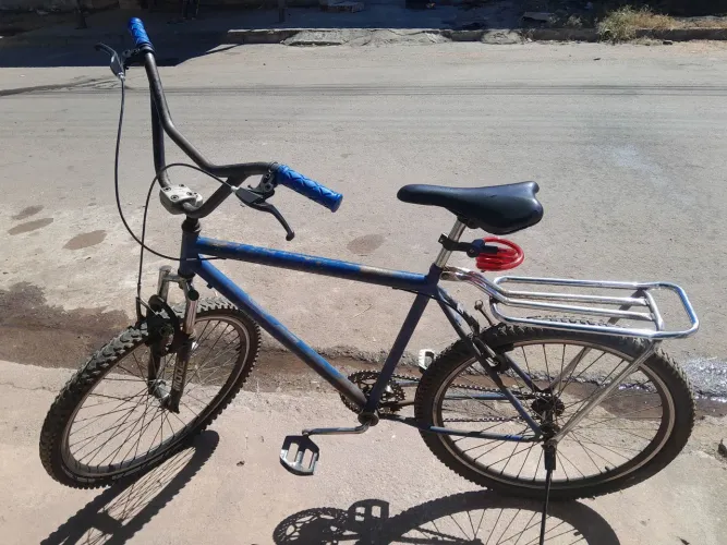 Bicicleta semi usada 