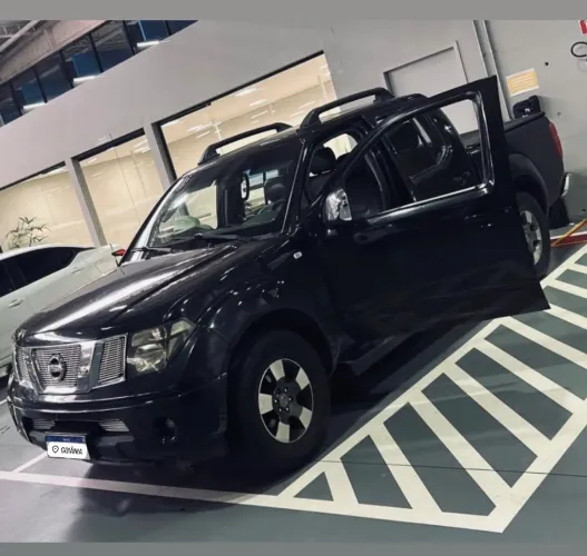 Nissan Frontier SEL CD 4X4 2.5 TB Diesel Aut. 2008