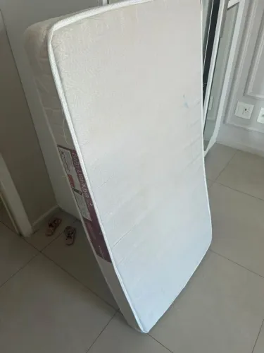 Colchão para berço + travesseiro anti refluxo