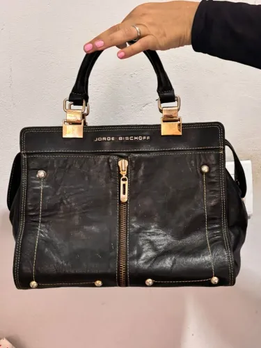 Bolsa em couro e original