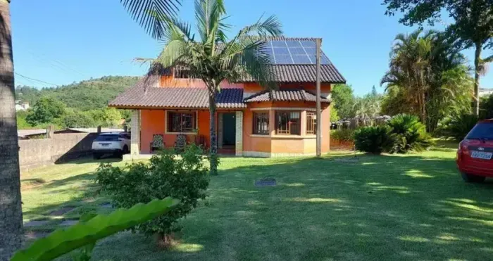 Térrea para venda possui 130 metros quadrados com 3 quartos em Jardim São Francisco - Vali