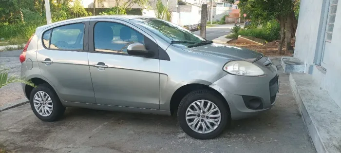 Fiat Palio Attractive 1.0 EVO Fire Flex 8V 5P 2013