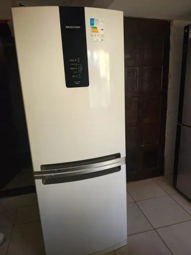 Geladeira Brastemp 3 anos de uso