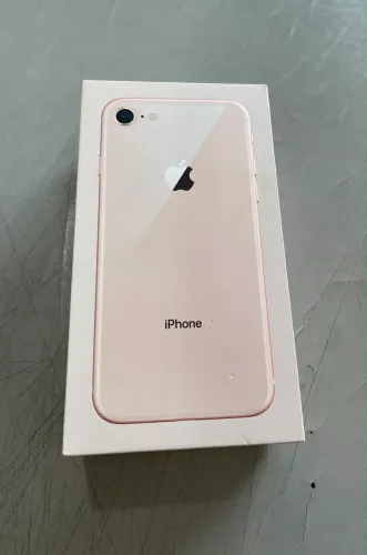 iPhone 8 sem marcas de uso. *