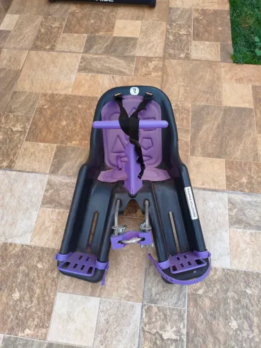 Cadeirinha de transporte para criança 