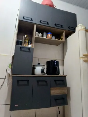 ARMÁRIO DE COZINHA