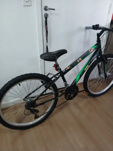 Bicicleta aro 24 18 marchas