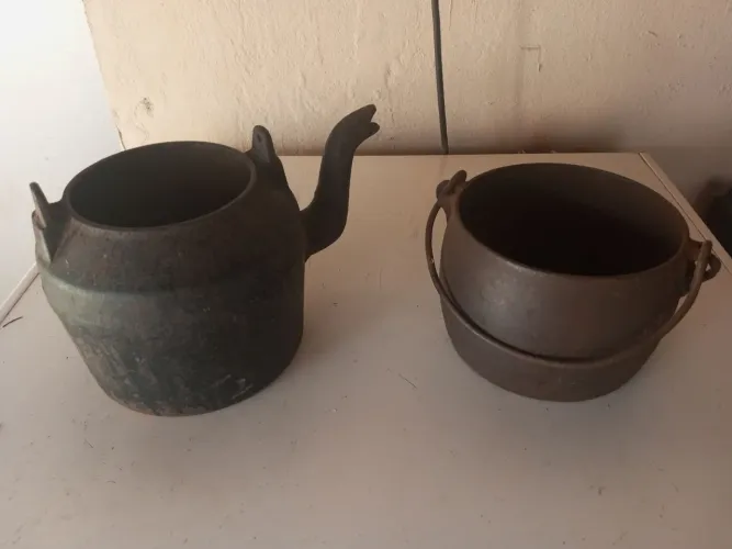 2 Peças em Ferro Fundido
