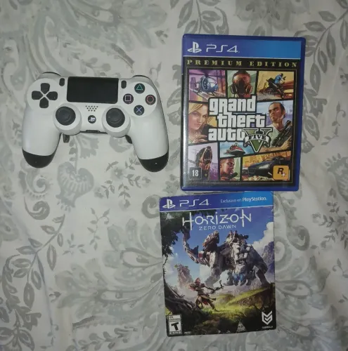 Controle ps4 edição especial + 2 jogos<br>Controle com botoes extras<br>Jogos Gta V e Horizon