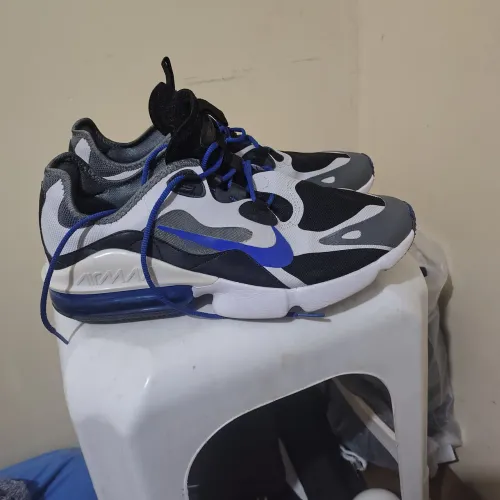 Vendo Airmax infinity 2 azul e branco ORIGINAL