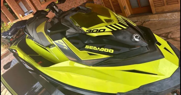 Jetski 300 ano 2018 com carretinha.