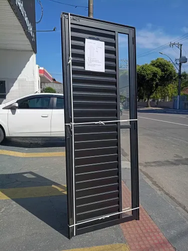 IMPERDÍVEL! PORTA VENEZIANA DE LUXO PRETA COM VIDRO NA LATERAL 60CM 70CM OU 80CM