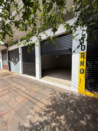 Sala comercial na Av. Brasil - 60m2 - perto da Rodoviária 