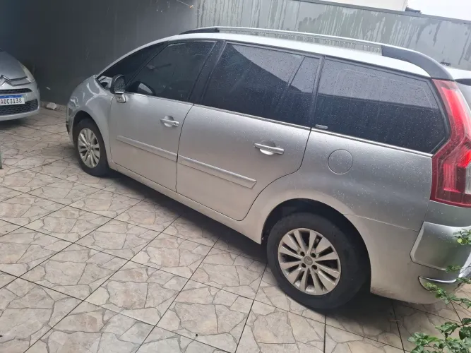Citroen C4 Picasso Grand 2.0 16V 143cv AUT 2009