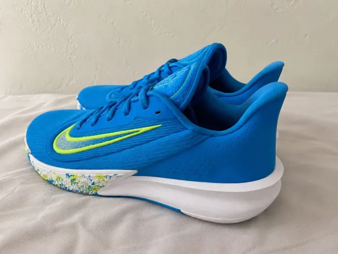 Tênis antiderrapante Nike Precision 7 quadra
