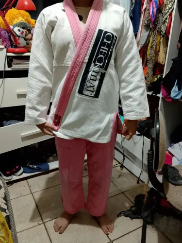 Vendo kimono A1 rosa e branco