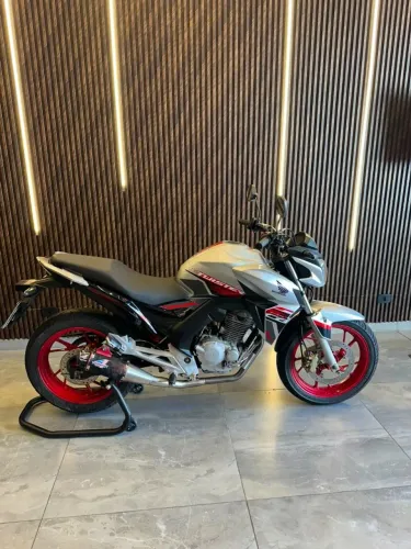 HONDA CB250 TWISTER 2021