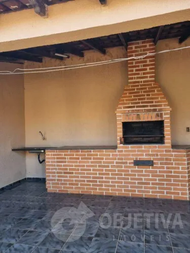 Casa à venda, 3 quartos, 1 suíte, 3 vagas, GRANADA - UBERLANDIA/MG