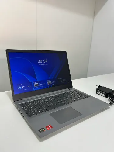 NOTEBOOK LENOVO RYZEN 5 / 12GB RAM / SSD 512GB