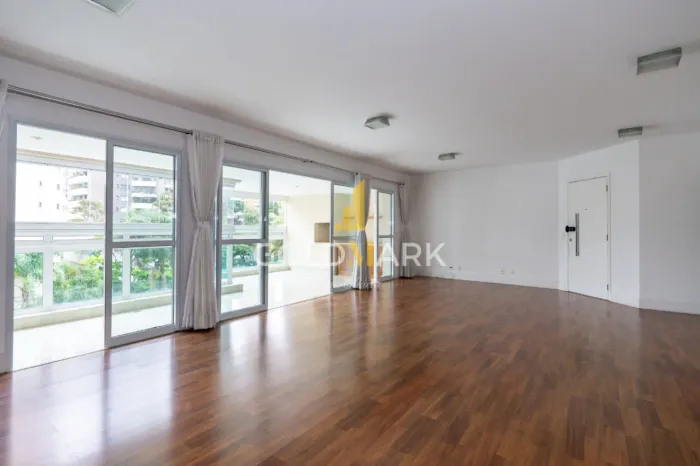 Campo Belo 155 m² - 3 suítes - 3 vagas e ótima área de lazer