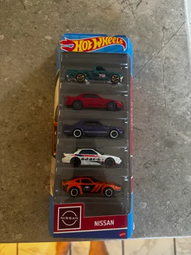 pack nissan hot wheels