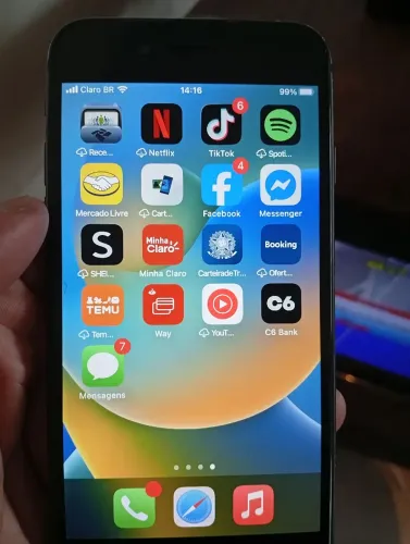 iPhone 8 semi novo 