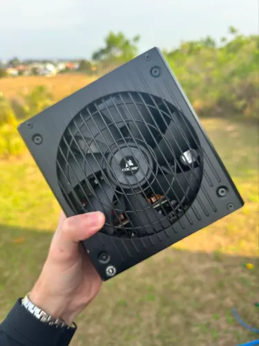 Fonte Corsair RM650