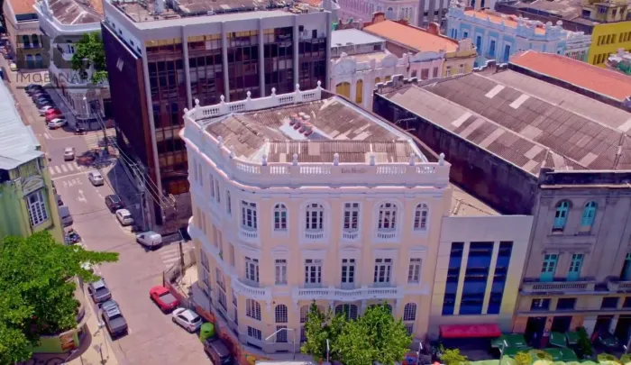 ALUGUE-ME, Lindo PRÉDIO no Recife-Atigo.