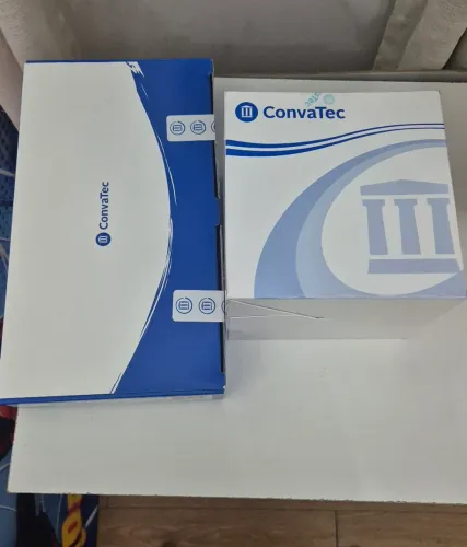 Kit com 10 bolsas coletoras drenaveis e placas protetoras de pele convexa ConvaTec