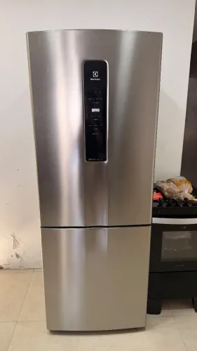 Geladeira Electrolux Frost Free Inverter 490L Inox