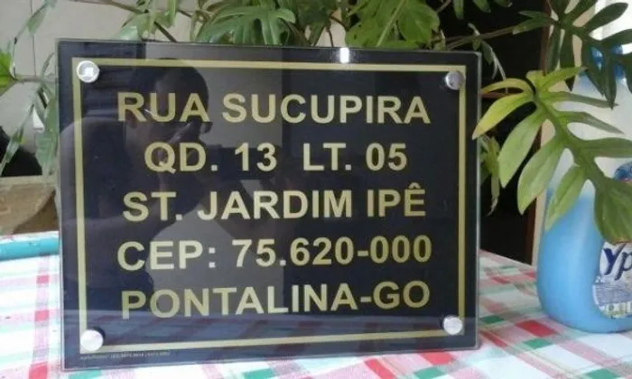 placas de endereço em vidro temperado, aço escovado ou acrilíco