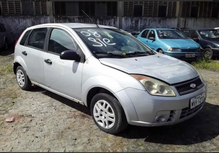 Peças ford fiesta 1.0 sucata