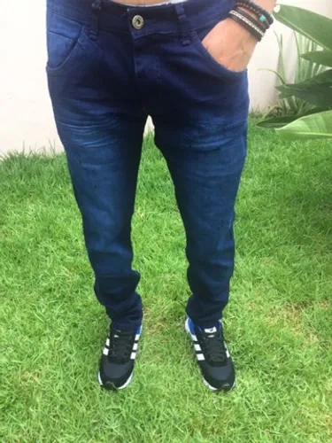 Calça jeans e calça preta sarja masculina com elastano